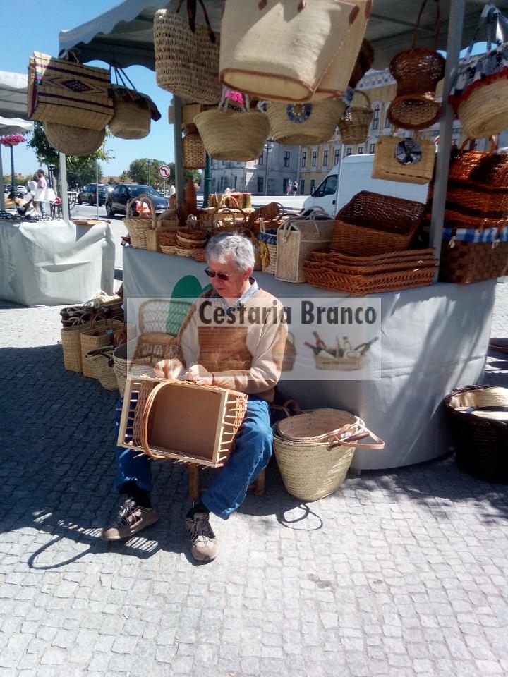 Eventos e Feiras - Demonstração de fabrico de artesanato em vime