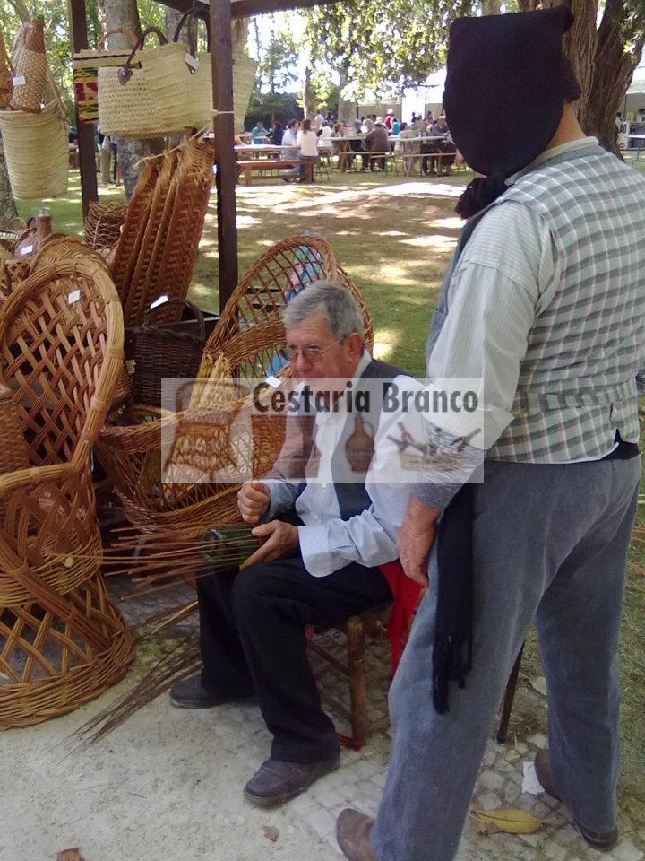 Eventos e Feiras - Demonstração de fabrico de artesanato em vime