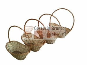 cestos artesanais para cabaz de natal. fabricados em Portugal pela Cestaria Branco